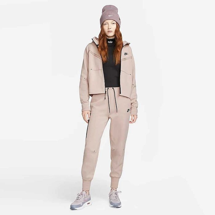 Nike Tech Fleece Tracksuit оригинален екип S Найк горнище и долнище памук спорт комплект