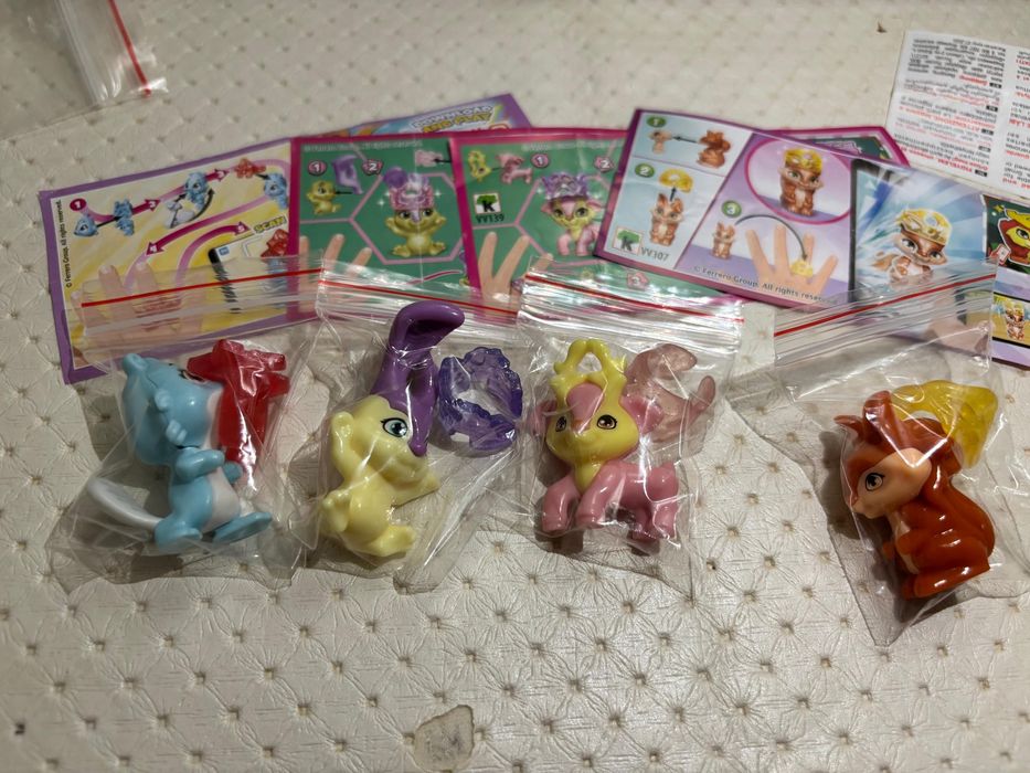 Продаю киндер игрушки