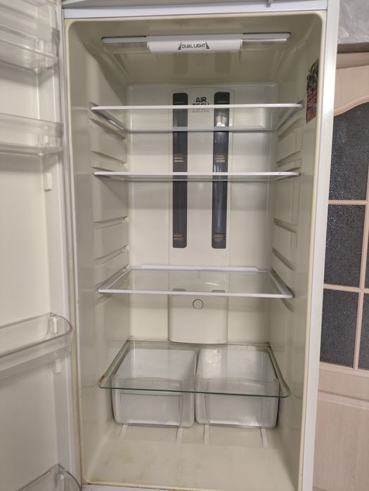 Холодильник «Hotpoint (Ariston»