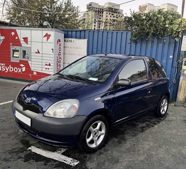 TOYOTA Yaris 2000 — imagine 2