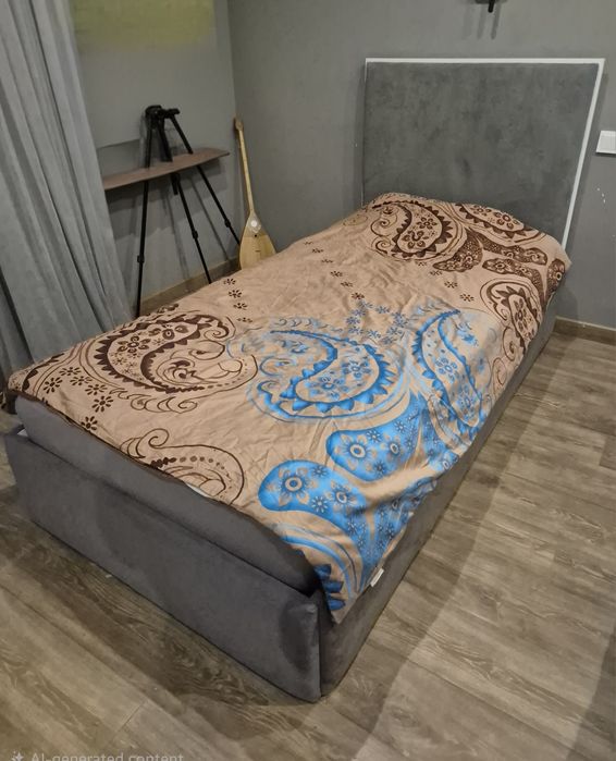 кровать с матрасом 100х200