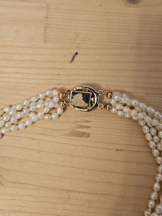 Lot doua coliere, siraguri, perle artificiale