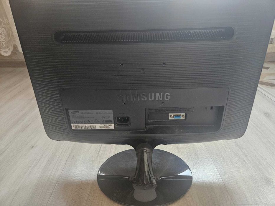 Монитор samsung б/у