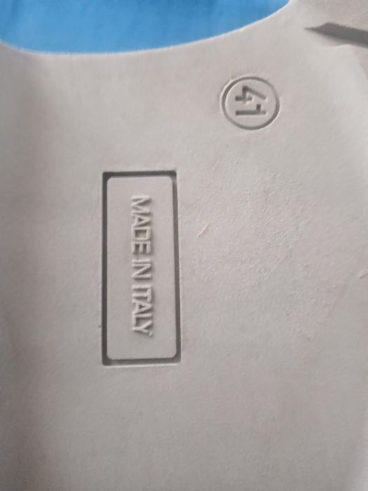 Продам мужские  броги, классические дерби