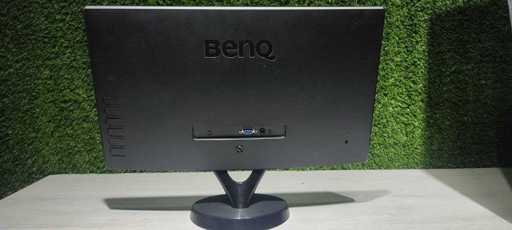 Монитор  BENQ  19.5