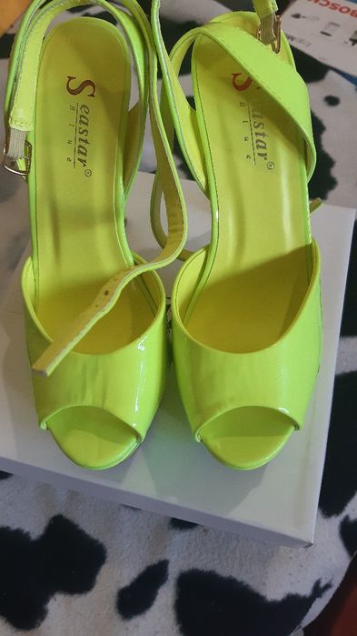 Високи летни  сандали