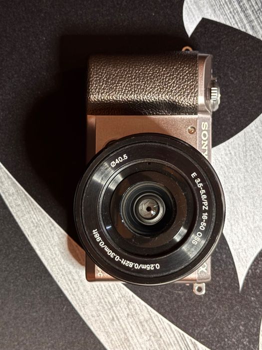 Sony A5100 Mirrorless 24MP cu obiectiv 16-50mm