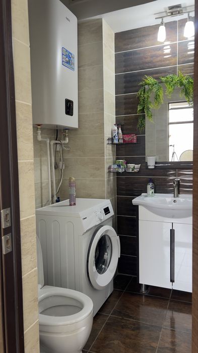 Сдам кресло мастерам