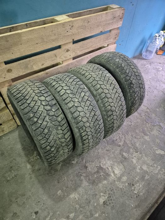 Продам шины 205/60/16