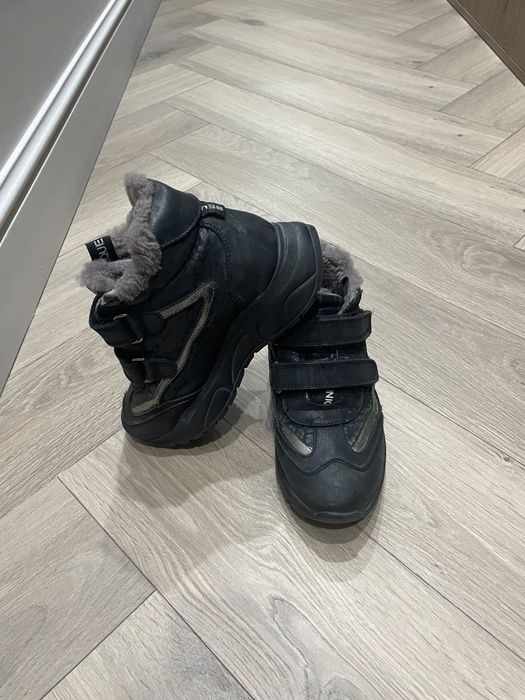 Зимние кроссовки для девочек