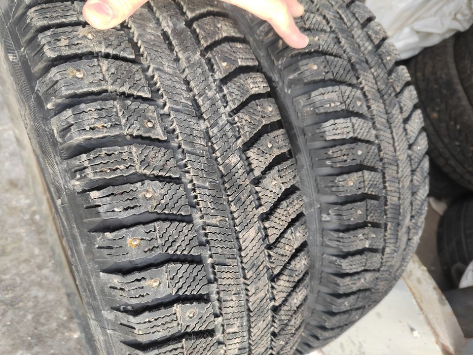 Продам пару зимней резины