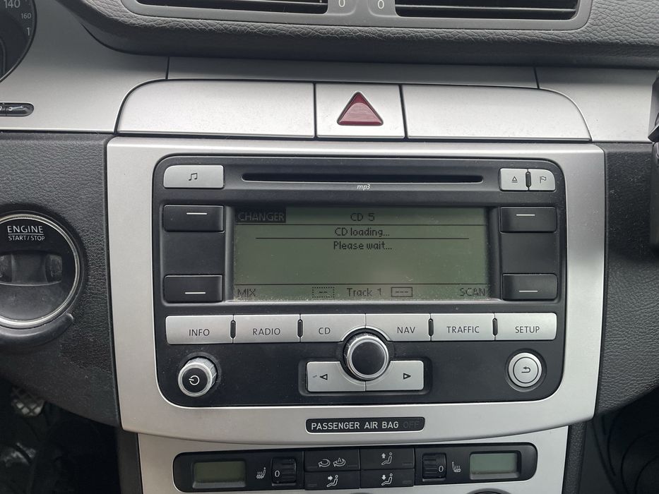 Xcarlink (yatour) v1 usb и bluetooth за vw passat и подарък rns 300