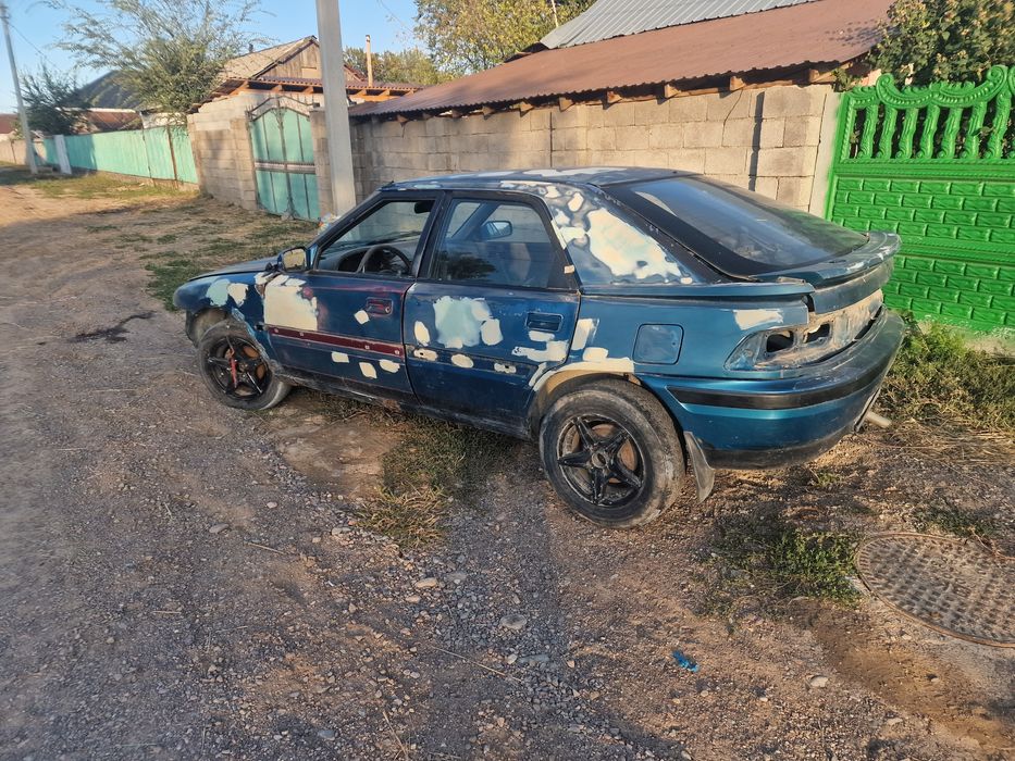 Мазда 323 на запчасть