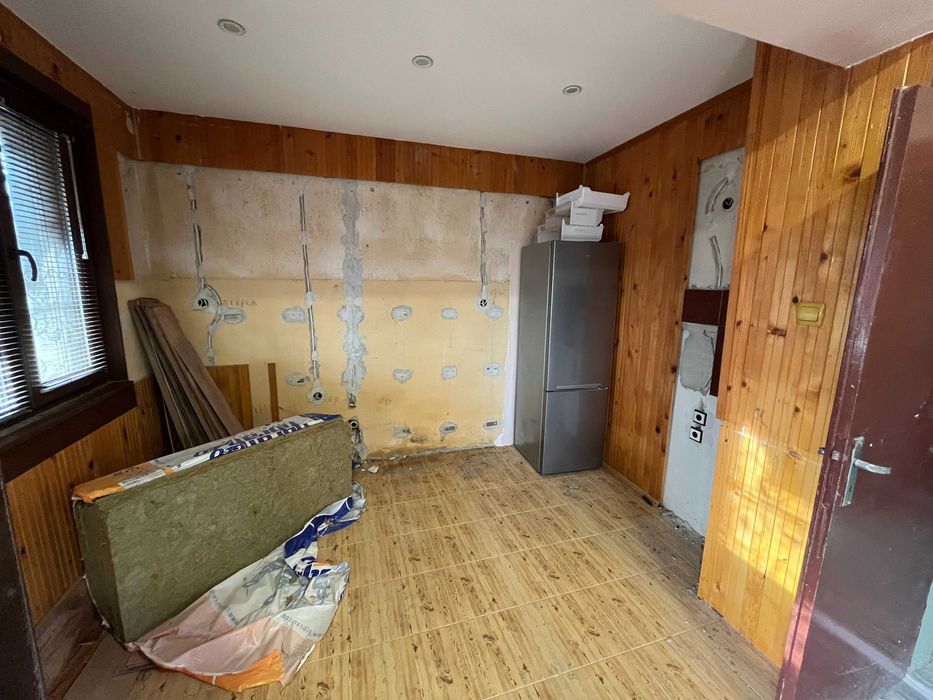 Продава се Къща в Казанлък - 100 кв.м за 765 €/кв.м - Снимка #7