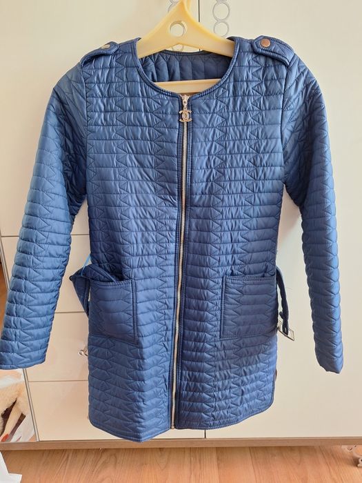 Продам верхние вещи б/у