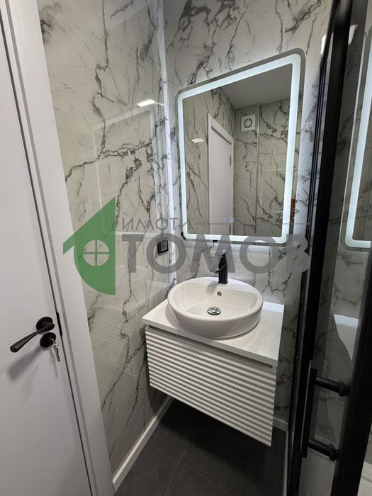 Напълно ремонтиран двустаен апартамент в кв. Самара 1