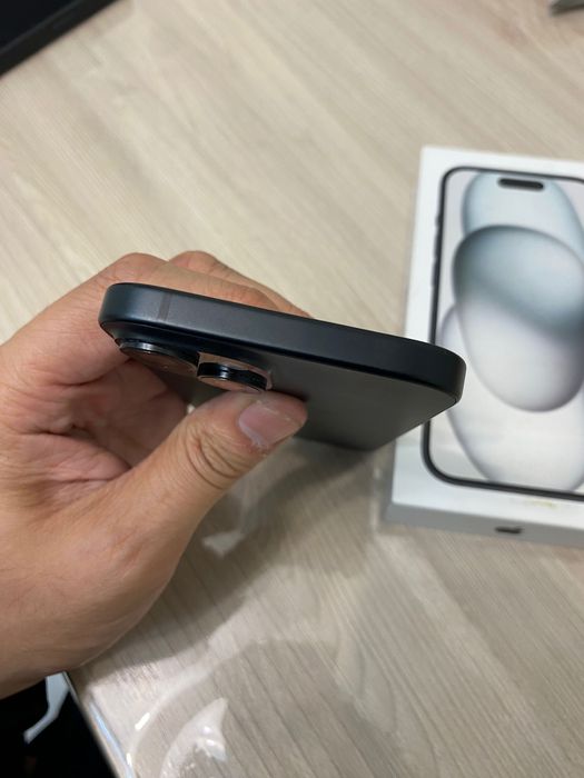 Продам iPhone 15 айфон 15