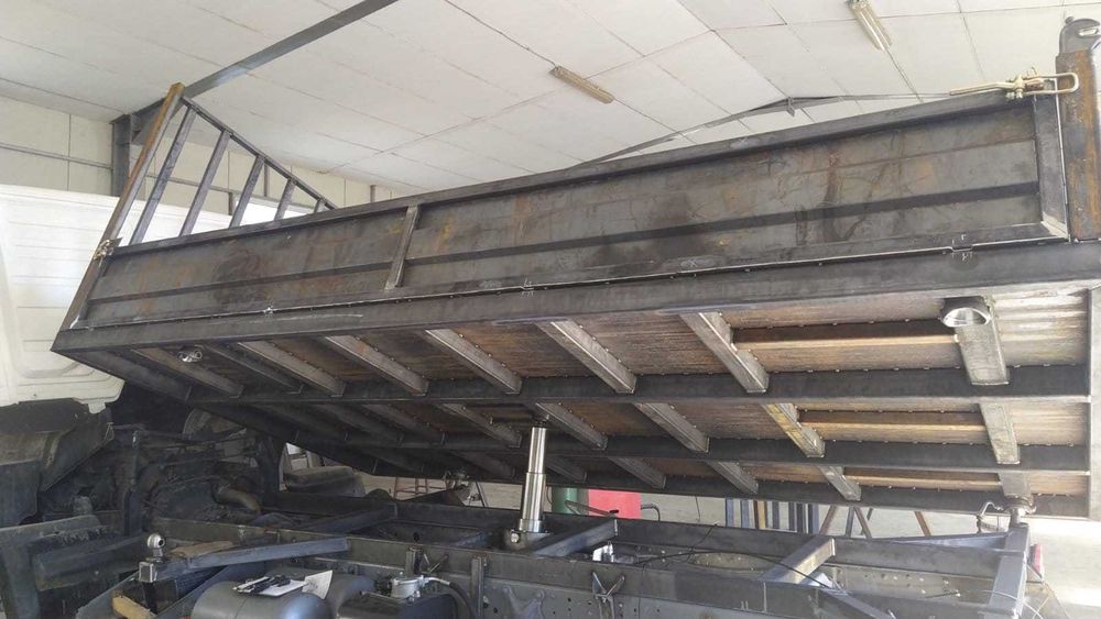 Iveco Daily 2,8 TD - Авто4асти втора употреба и нови. Самосвали и др.