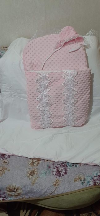 Продам конверт на выписку