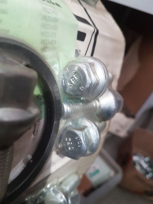 Оригинални BBS болтове, вентили, центриращи втулки