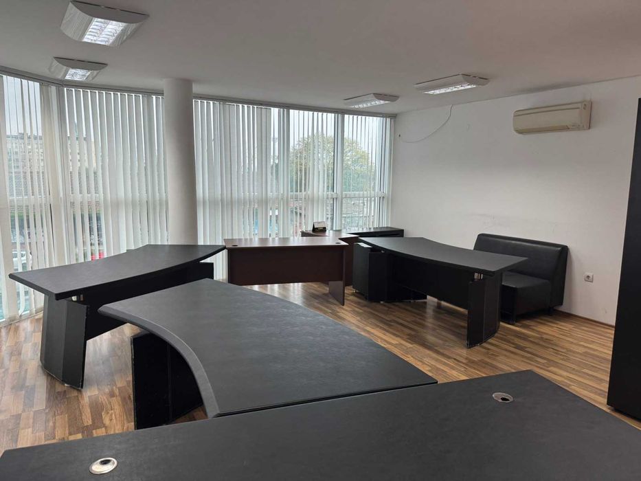 Продава се Офис в Варна, ЖП Гара - 170 кв.м за 6 €/кв.м - Снимка #9