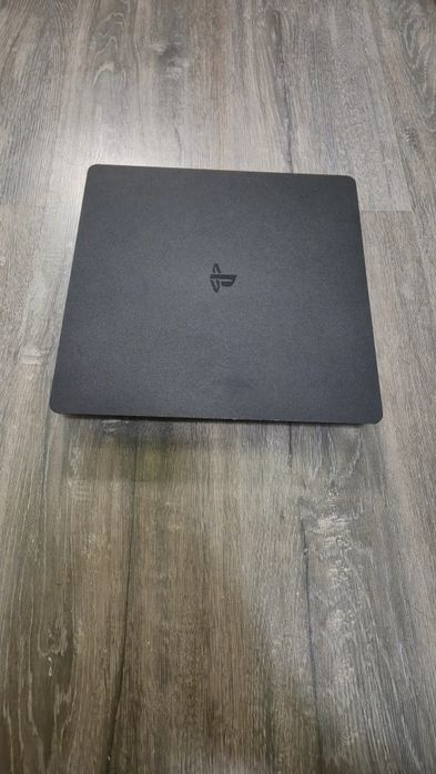 Конзола PlayStation 4  1TB
