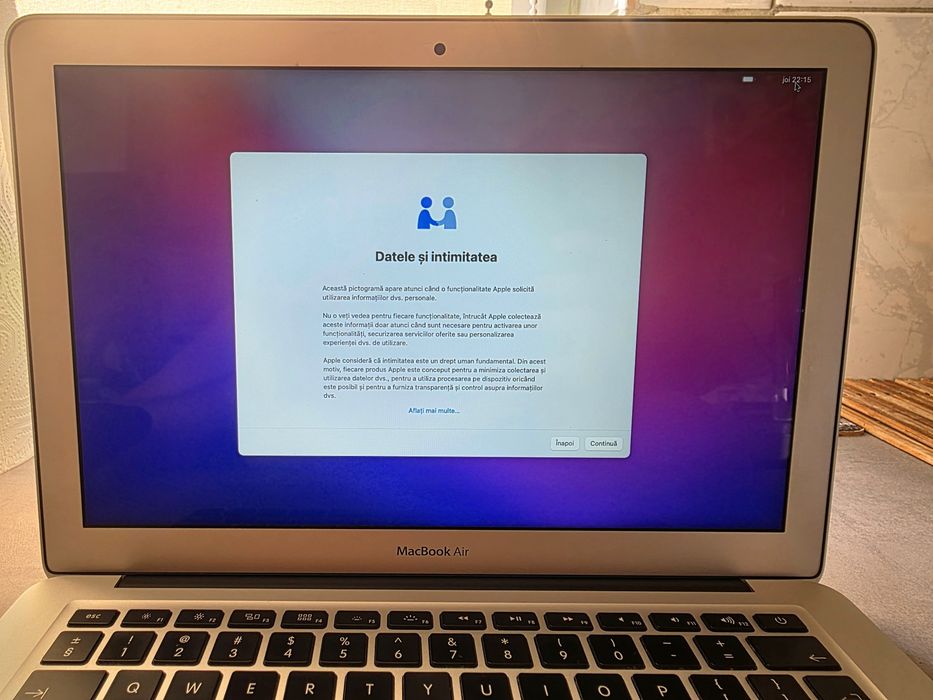 MacBook Air 13" 2017 – i5 1.8GHz / 8GB RAM / Intel HD 6000 cu Magic Mouse inclus