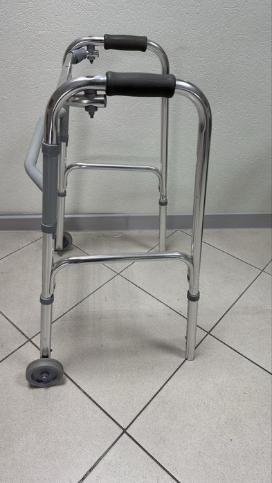 Ходунки для взрослых