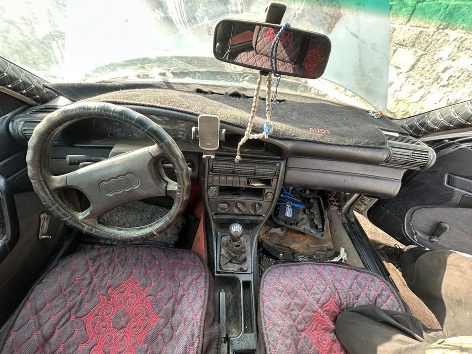 Продаю автомобиль  Ауди С 4