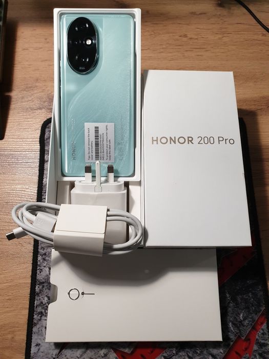 Honor 200 pro продам