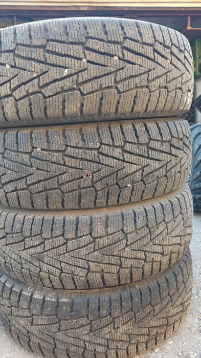 Продам резину диски R14 R16 R17