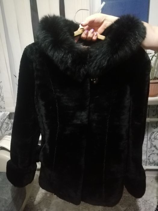 Шуба  мутоновая верхняя одежда