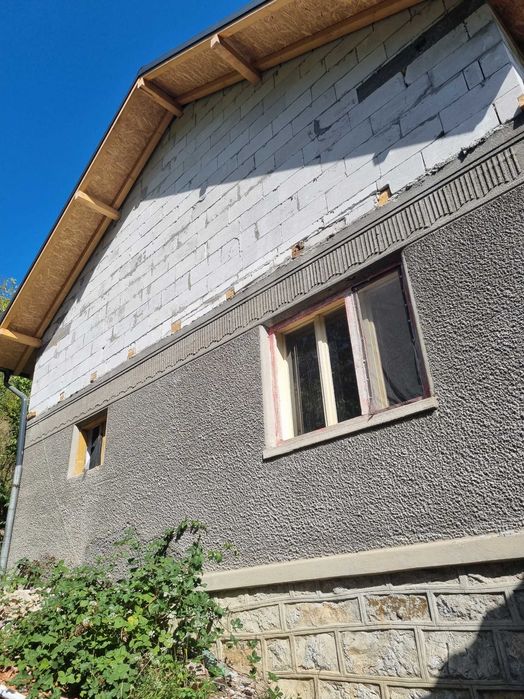 Casa de vânzare în muntii Apuseni