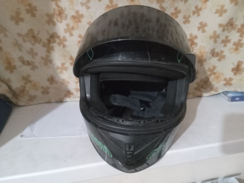 Каска для мопеда