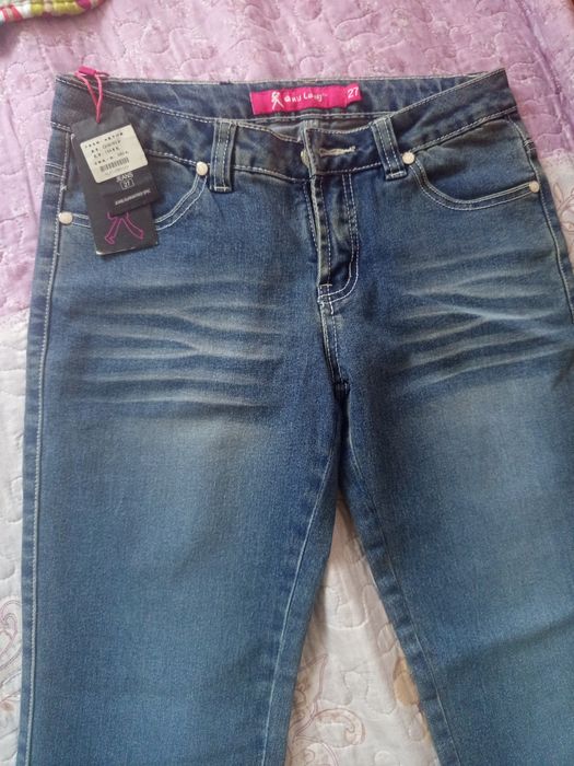 Продам Срочно джинсы