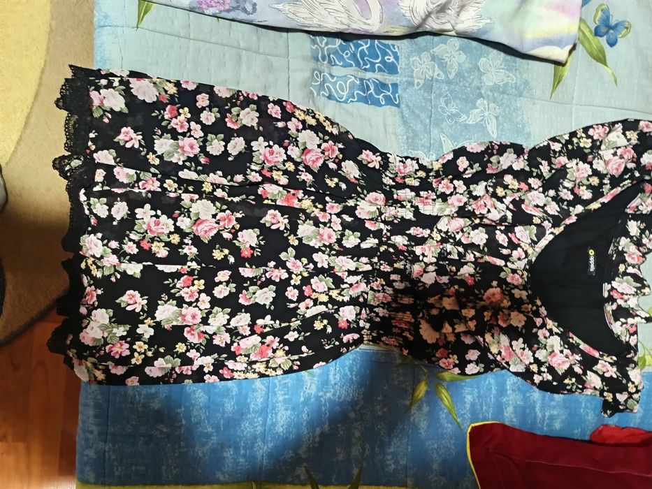 Rochie înflorată