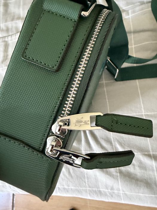 Lacoste чанта през рамо – чисто нова