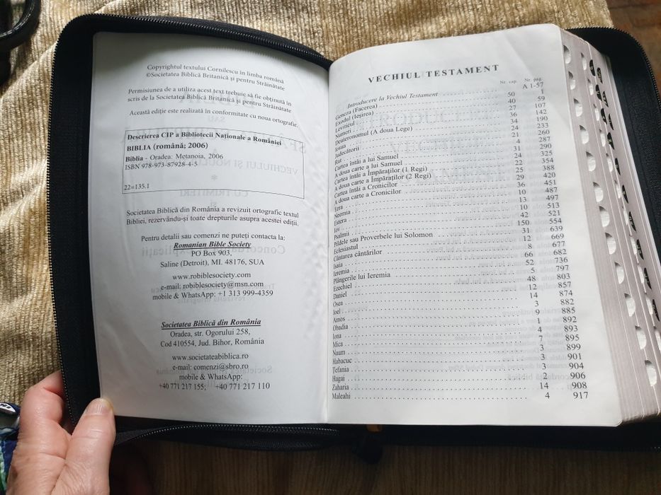 Biblia cu concordanță și explicații,  nouă