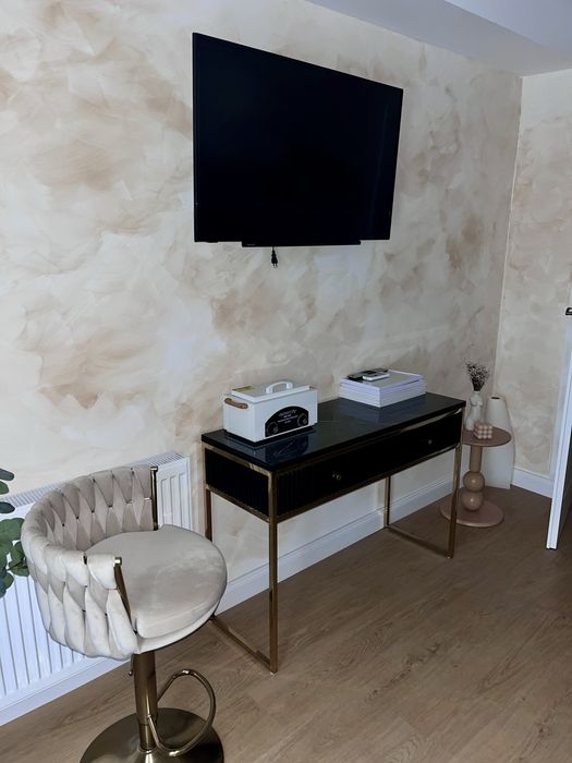 BeautyStation salon din Tomis Plus ofera spre inchiriere locuri !