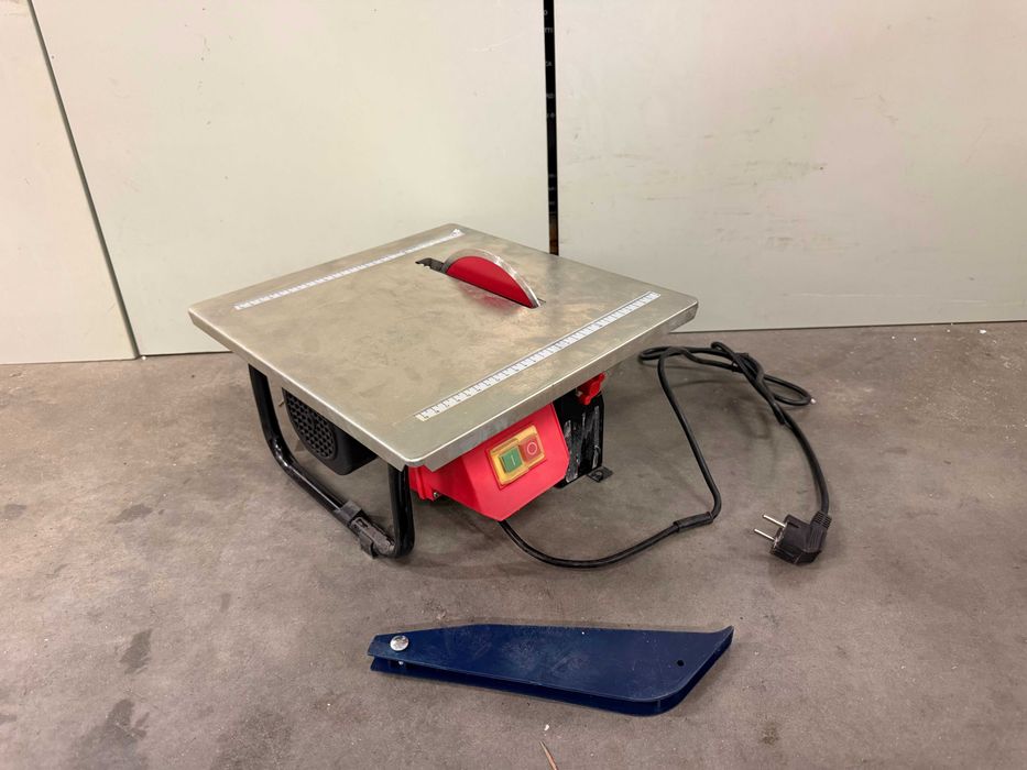 129991 Машина за плочки 600W ø180mm RD-ETC25
