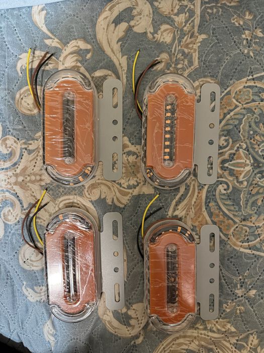 Продам габаритные фонари