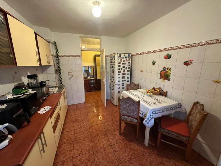 Proprietar vand apartament 3 camere