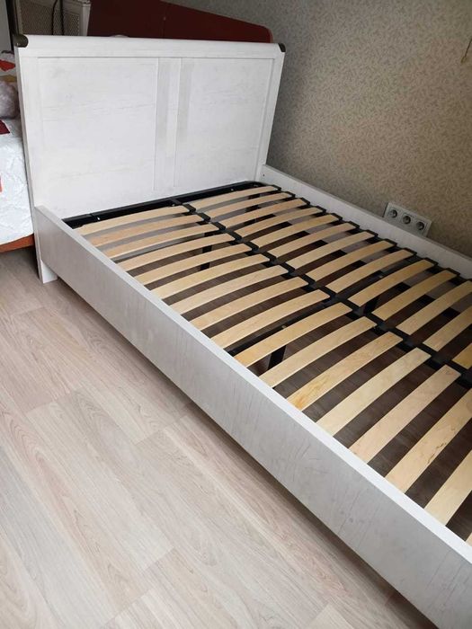 Кровать полуторка