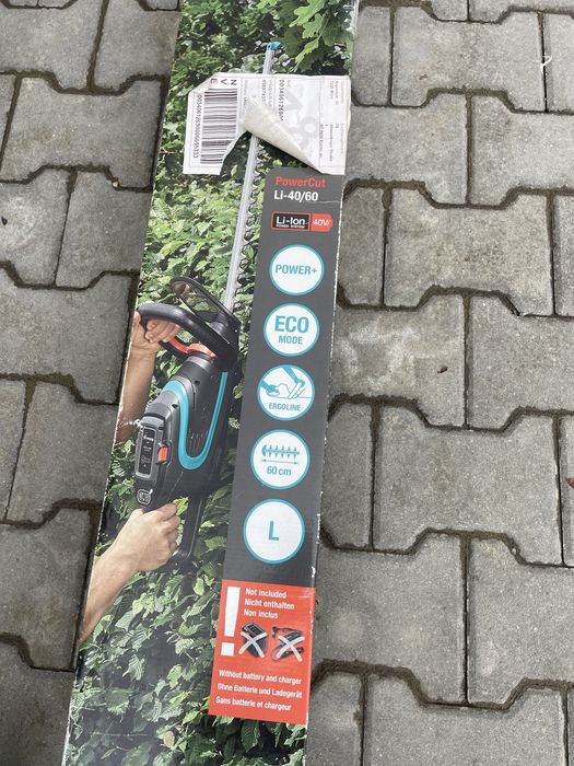 Foarfeca electrica noua+Masina de tuns iarba cu baterii