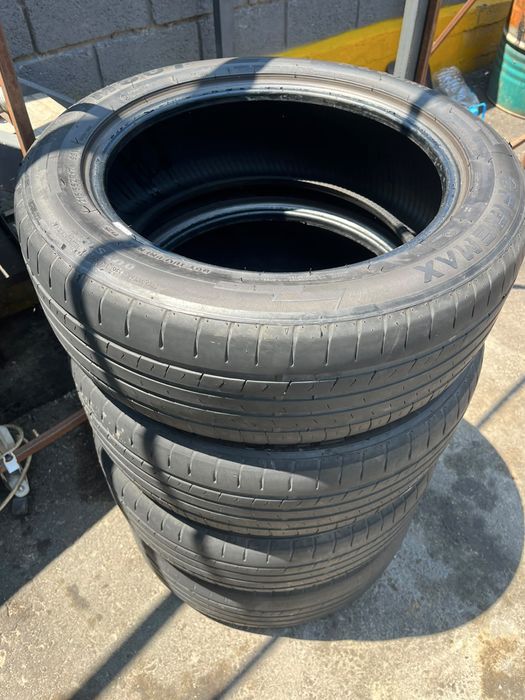Продам Шины летние 215/55/17