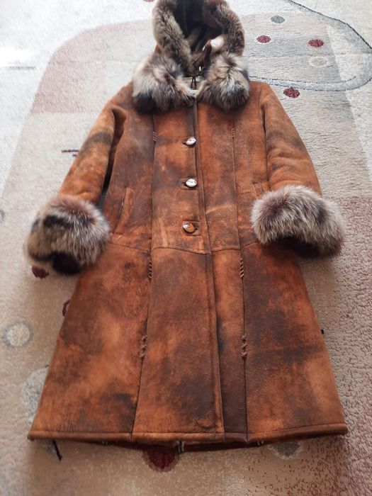 Продам шубу нутрия с песцом