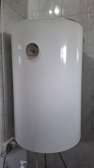 Водонагреватель ARISTON
