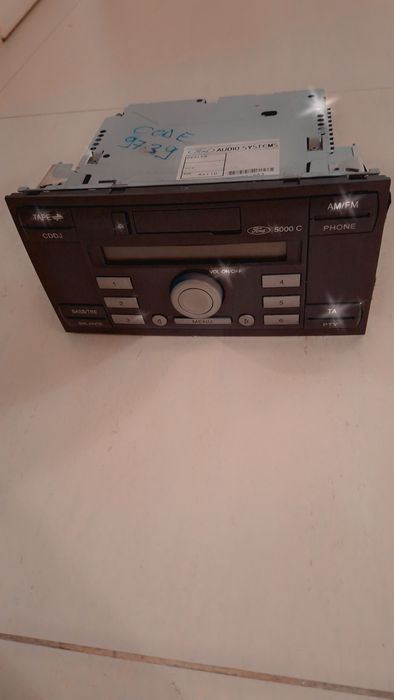 Vând Radio+CD Ford