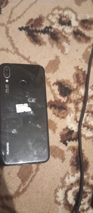 Телефон Хуавей 64гб