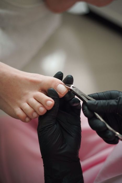 Педикюр маникюр титановая нить